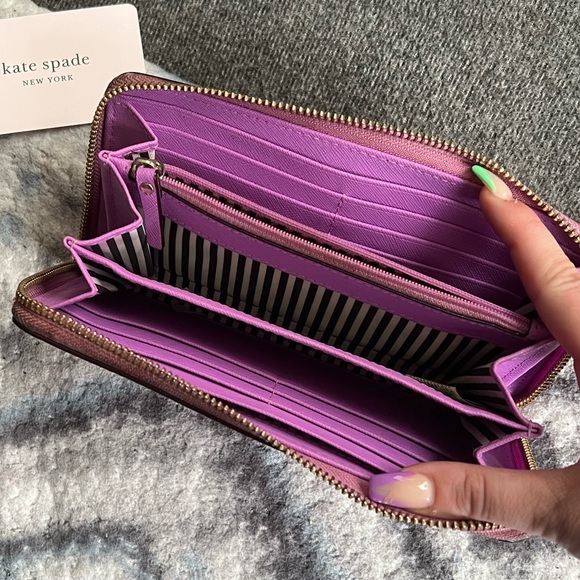 Kate Spade Wallet - Picture 1 of 2